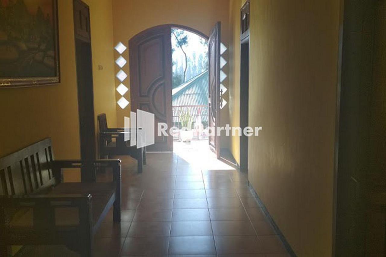 פסורואן Bromo Indah Lestari Homestay Mitra Reddoorz מראה חיצוני תמונה