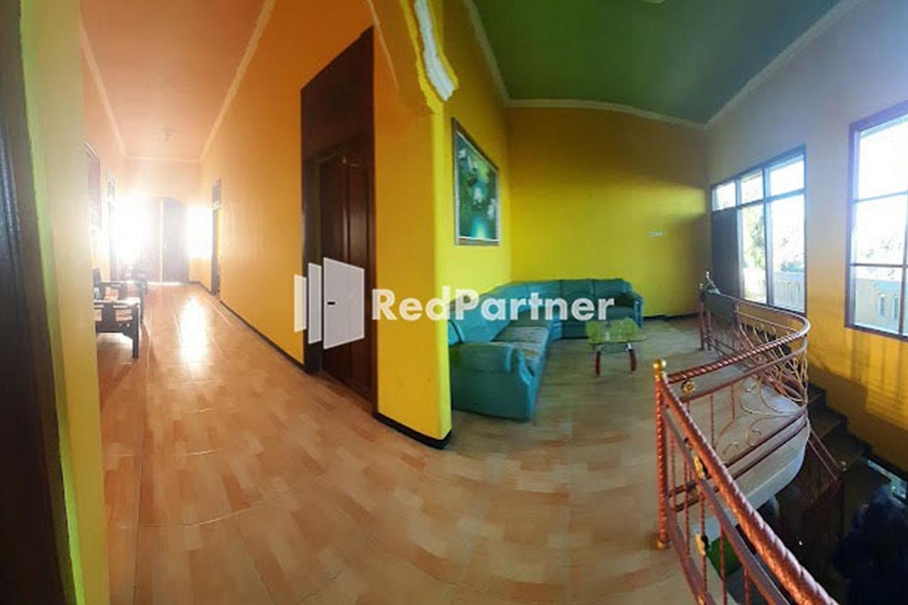 פסורואן Bromo Indah Lestari Homestay Mitra Reddoorz מראה חיצוני תמונה