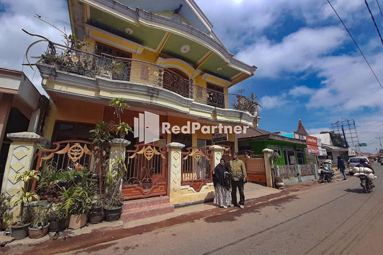 פסורואן Bromo Indah Lestari Homestay Mitra Reddoorz מראה חיצוני תמונה